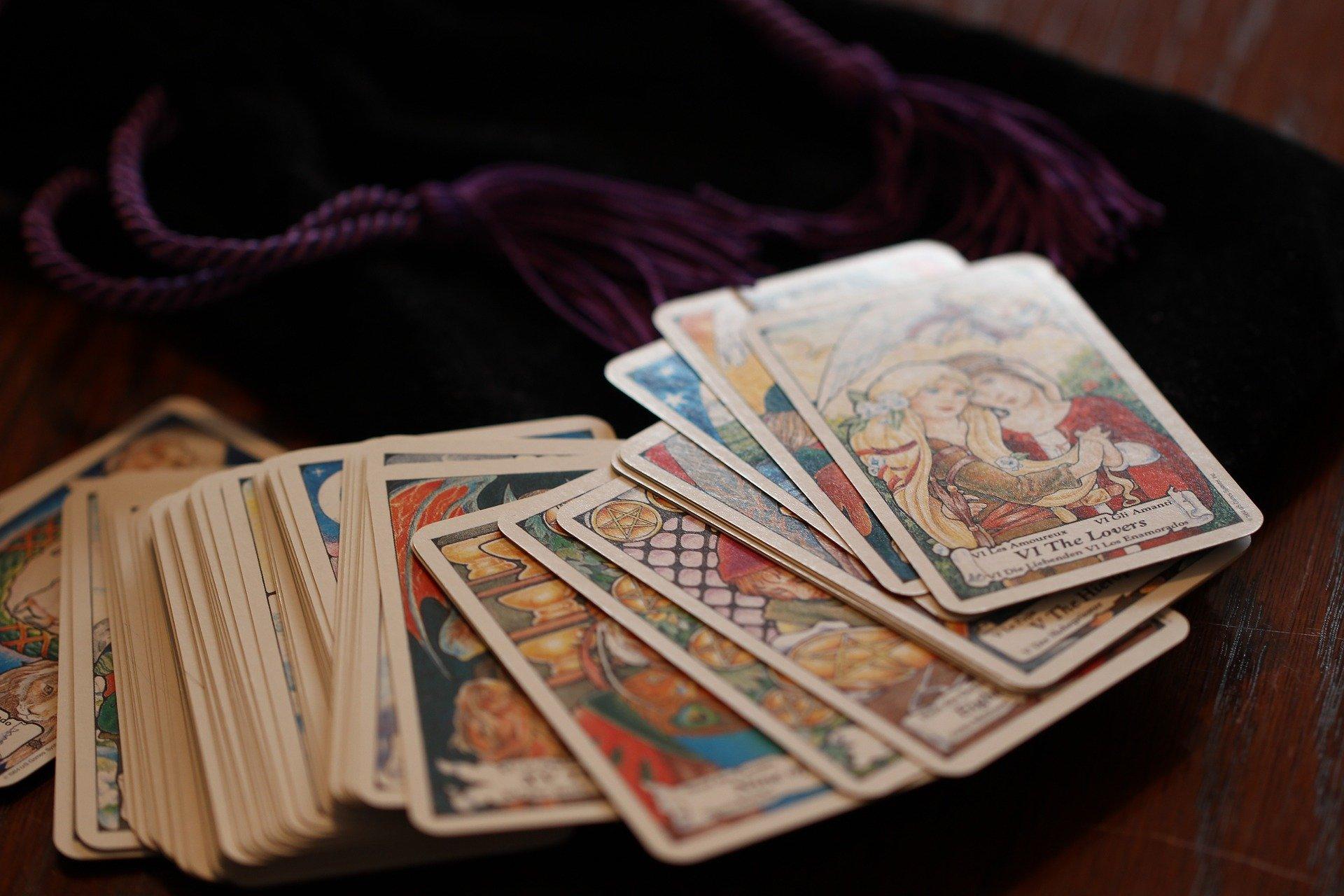 Tarot oracles cartes